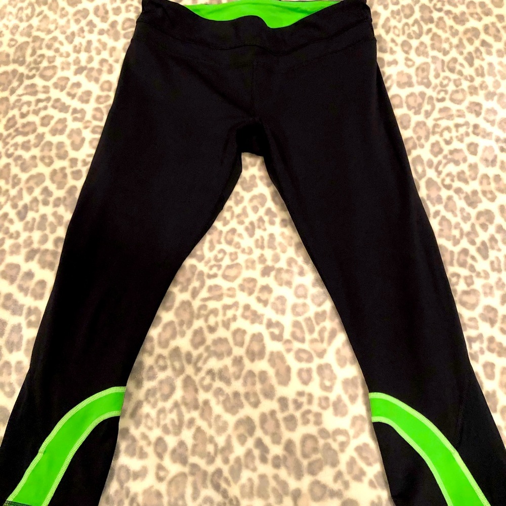 Lululemon leggings blk/grn Sz 10